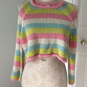 Crocheted pullover